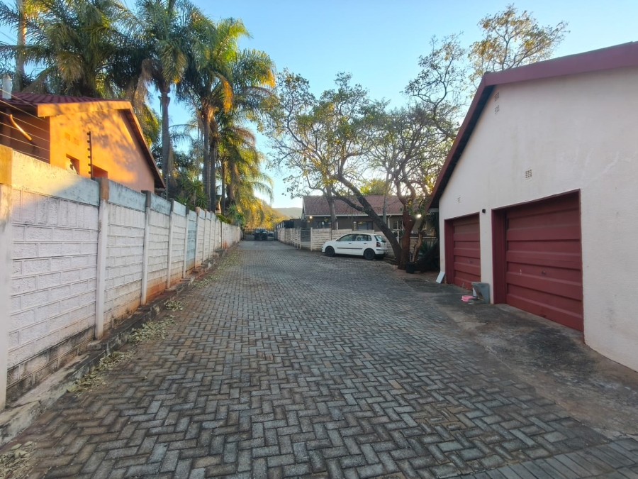 To Let 3 Bedroom Property for Rent in Safari Gardens North West
